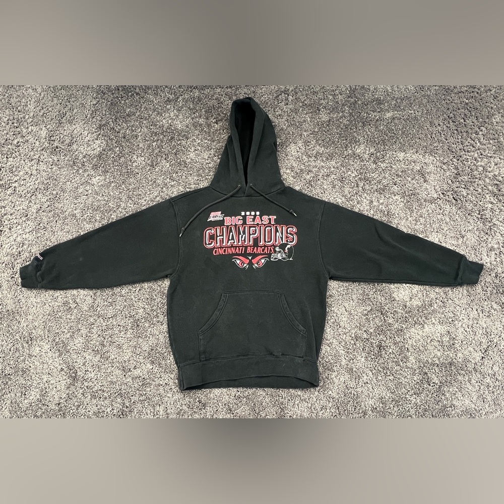 Cincinnati Bearcats Hoodie Men’s Size Medium 2001 Big East Champions Black NCAA